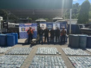 Armada de colombia incautó más de tres toneladas de marihuana avaluadas en tres millones de dólares.