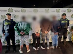 La policía capturó a 4 personas que harían parte de una banda delincuencial dedicada al hurto violento de vehículos en Teusaquillo.