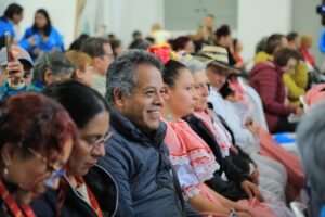Bogotá construyó acuerdos para una ciudad plateada: más de 500 ciudadanos impulsaron soluciones en salud y envejecimiento.