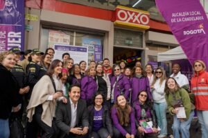 Redes Seguras sigue creciendo en Bogotá, ahora en la localidad de la Candelaria de la mano de la Secretaría Distrital de la Mujer y OXXO Colombia.