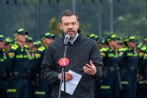 Bogotá logra la captura de 73 presuntos homicidas y fortalece la seguridad con 794 nuevos policías.