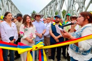 Gobierno nacional restablece la movilidad de 8.500 personas con nuevo puente en Canalete, Córdoba.