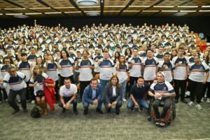Indeportes Cundinamarca y COCED entregan 360 registros provisionales a entrenadores certificados.