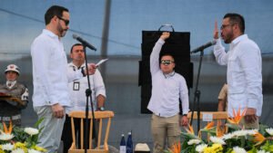 Presidente Abelardo De La Espriella posesiona al nuevo Contralor General de la República en La Dorada.