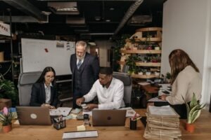 El 49 % de los líderes teme que sus equipos no tengan las habilidades necesarias: IA, reskilling y más marcan el futuro del talento humano.