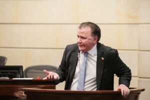 Menos ideología y más gerencia: en debate de control político en el Senado, ministro de Agricultura cuestiona balances pasados y presenta nuevo modelo para el campo.